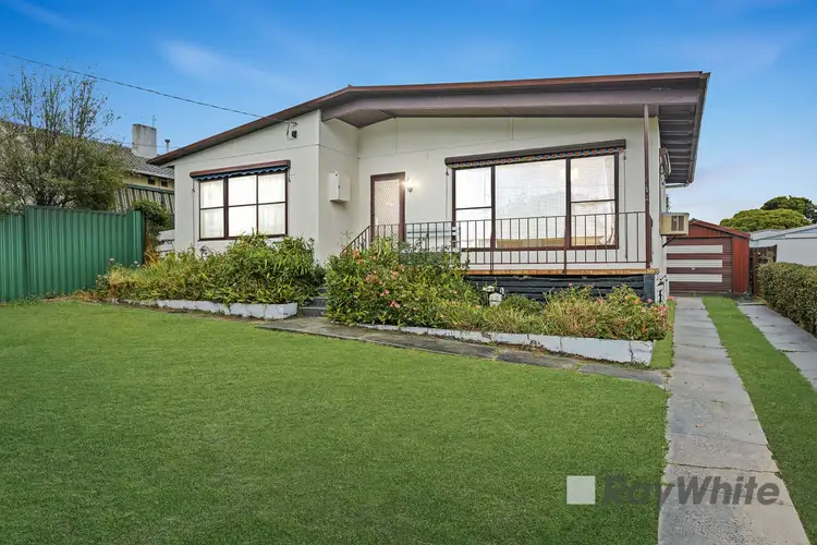 24 Ti Tree Drive, Doveton VIC 3177