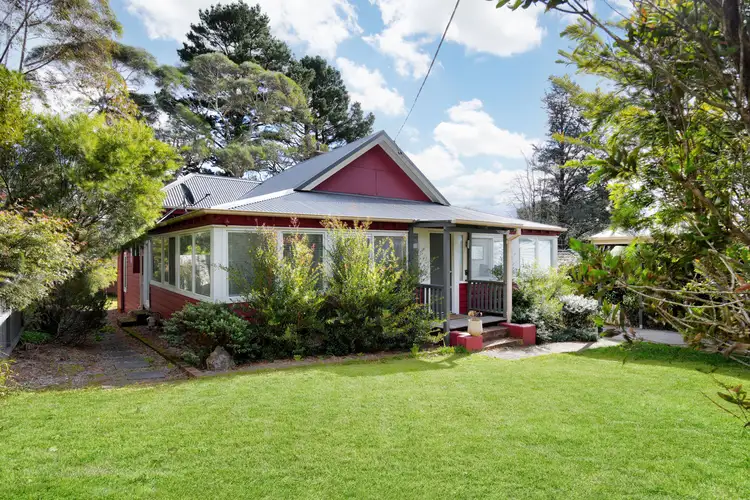 10 Bridges Street, Blackheath NSW 2785