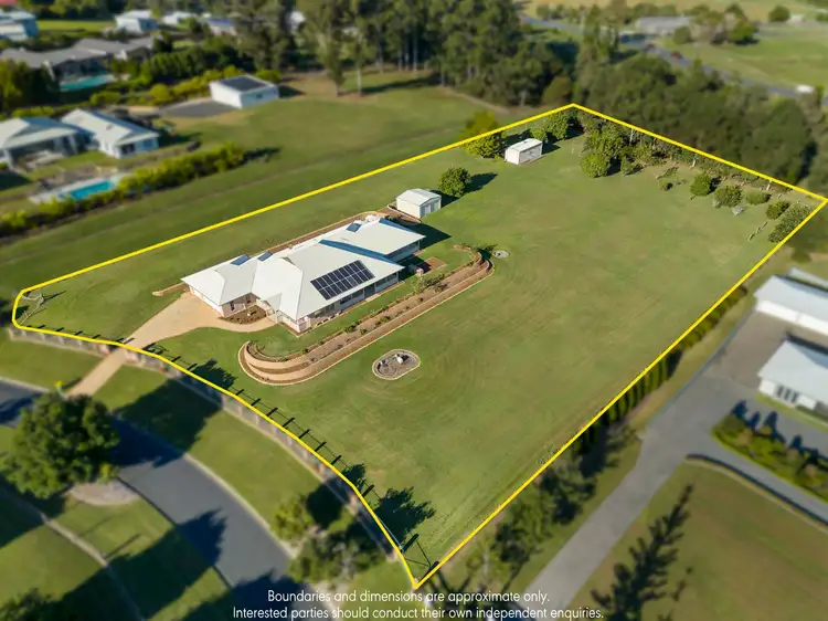 15 Ascot Crescent