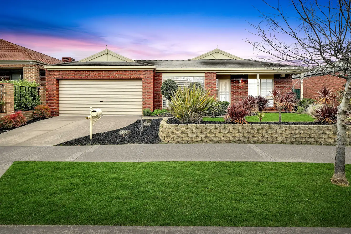 Main view of Homely house listing, 25 Charlesworth Crescent, Burnside VIC 3023