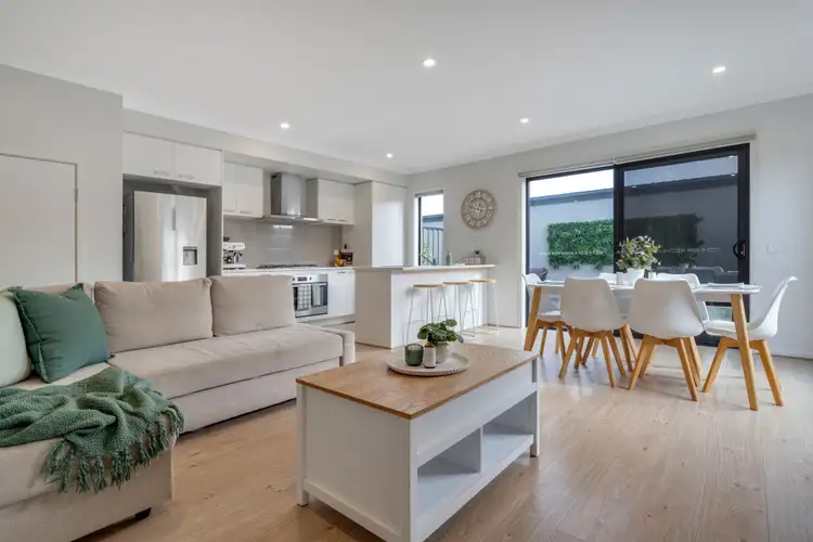 Seventh view of Homely townhouse listing, 19 Caladenia Walk, Craigieburn VIC 3064