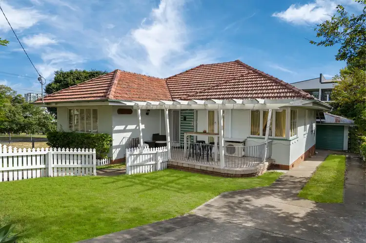 4 Mascar Street, Upper Mount Gravatt QLD 4122