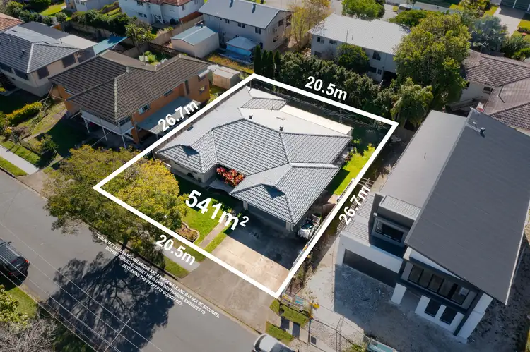 Second view of Homely house listing, 30 Condong Street, Mansfield QLD 4122