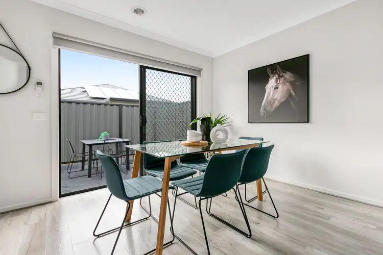 Sixth view of Homely house listing, 30 Eremophila Circuit, Craigieburn VIC 3064