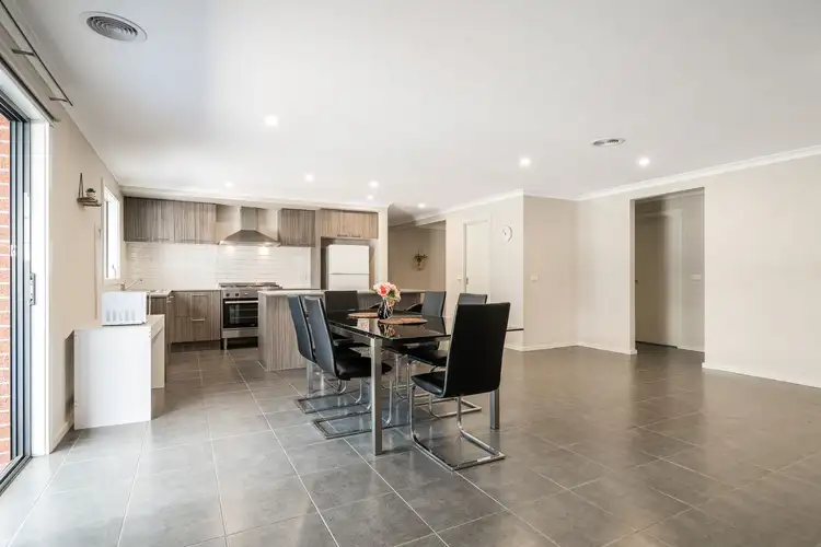 Fifth view of Homely house listing, 8 Uneta Court, Lovely Banks VIC 3213