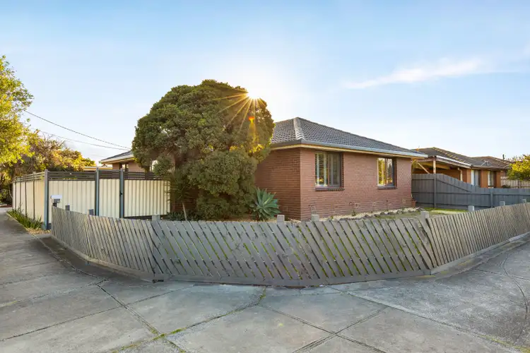 12 Scherman Drive, Altona Meadows VIC 3028