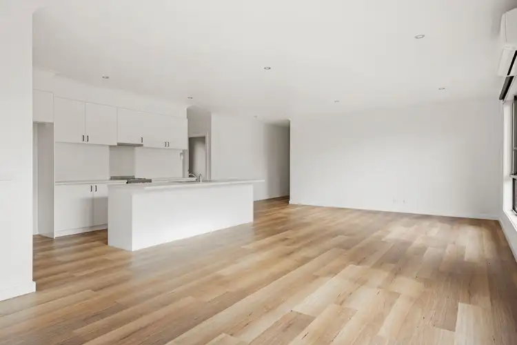 Fifth view of Homely house listing, 3 Oak Avenue, Benalla VIC 3672