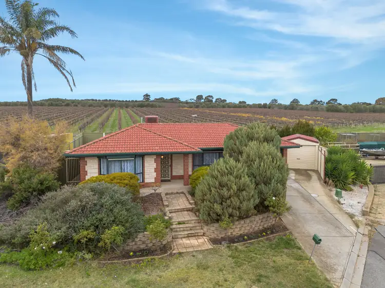 6 Fabian Court, Craigmore SA 5114