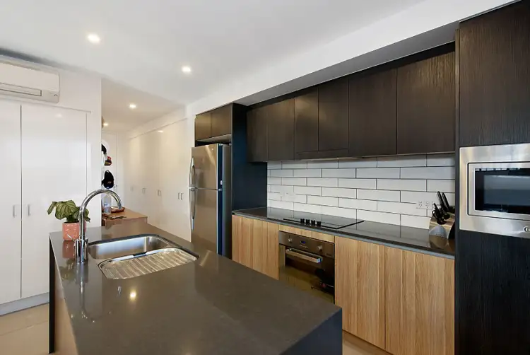 Third view of Homely unit listing, 312/17 View Street, Mount Gravatt East QLD 4122