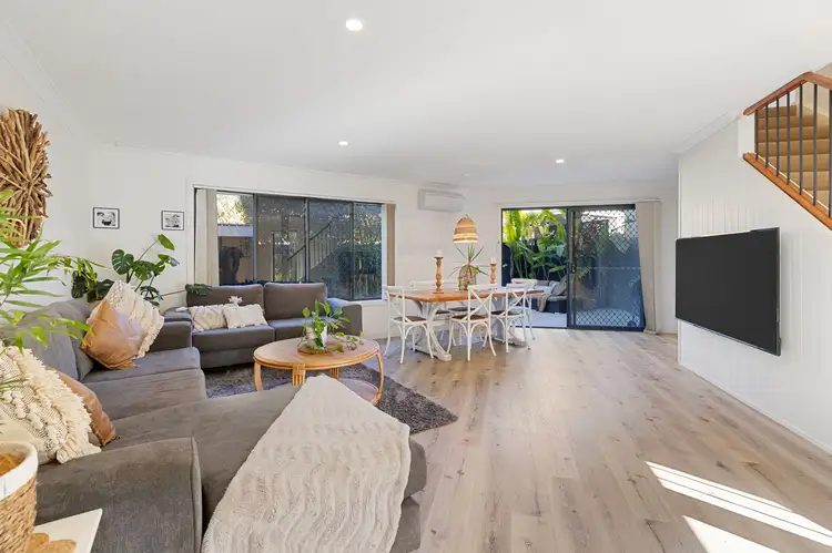 2/4 Acton Drive, Varsity Lakes QLD 4227
