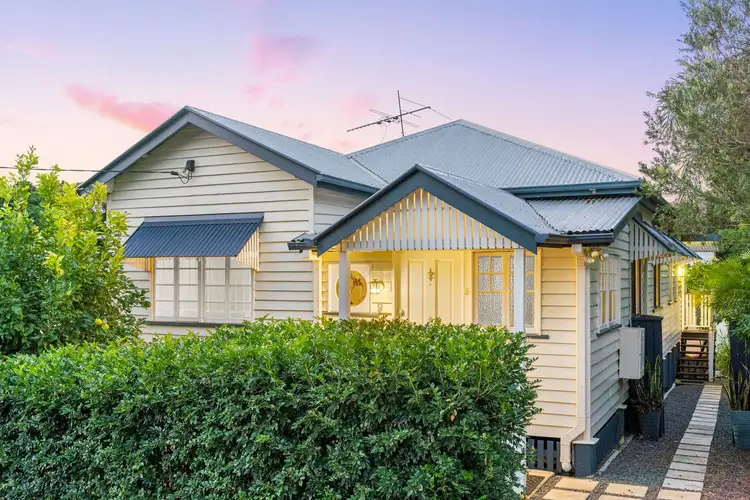 9 Sampson Street, Annerley QLD 4103