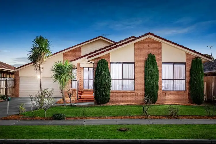 71 Prince of Wales Avenue, Mill Park VIC 3082