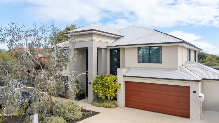 11 Hovea Avenue, Sorrento WA 6020
