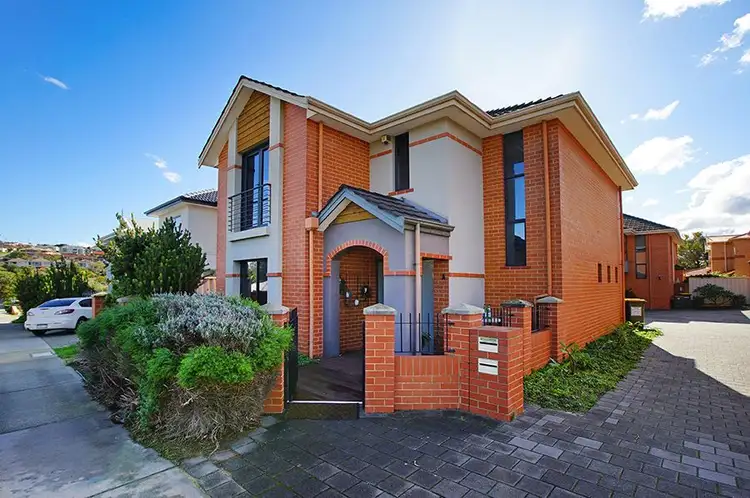 240a Ewen Street