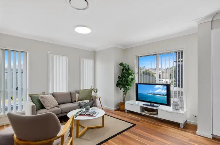 Fourth view of Homely house listing, 2/40 Gerongar Crescent, Haywards Bay NSW 2530