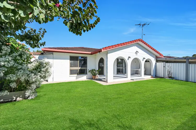 75 Whitsunday Drive, Kirwan QLD 4817