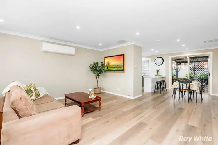 Fourth view of Homely unit listing, 1/137 Undurra Drive, Glenfield Park NSW 2650
