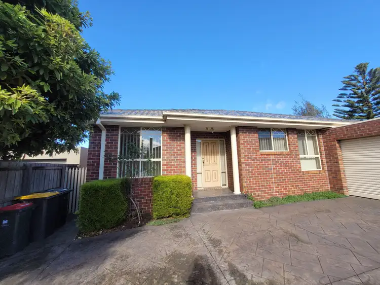 2/8 Delmore Crescent, Glen Waverley VIC 3150
