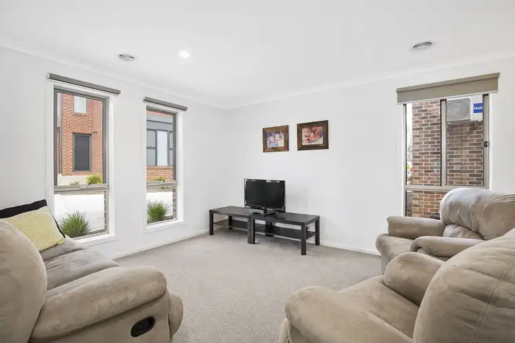 Second view of Homely townhouse listing, 5 Nader Close, Redan VIC 3350