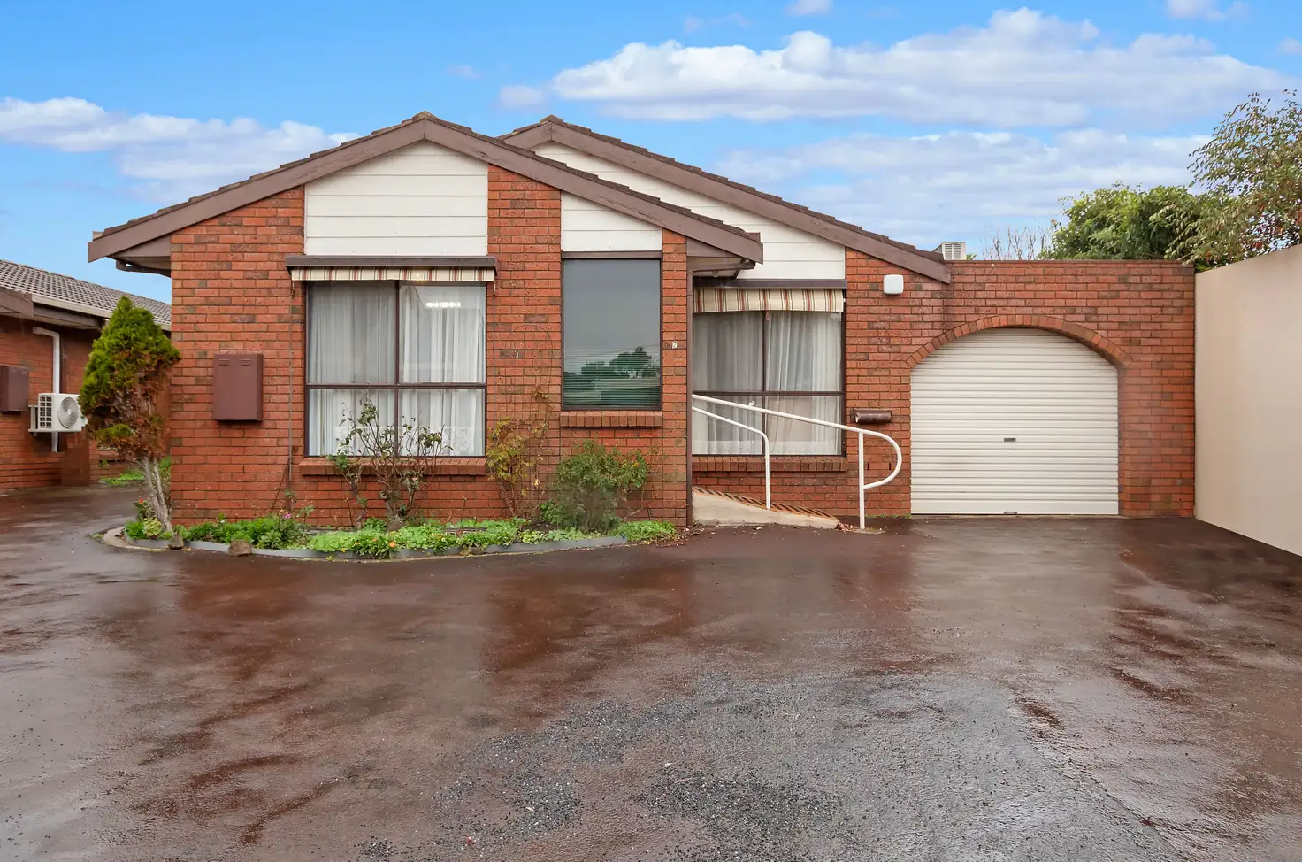 Main view of Homely unit listing, 2/16 Howard Street, Warrnambool VIC 3280