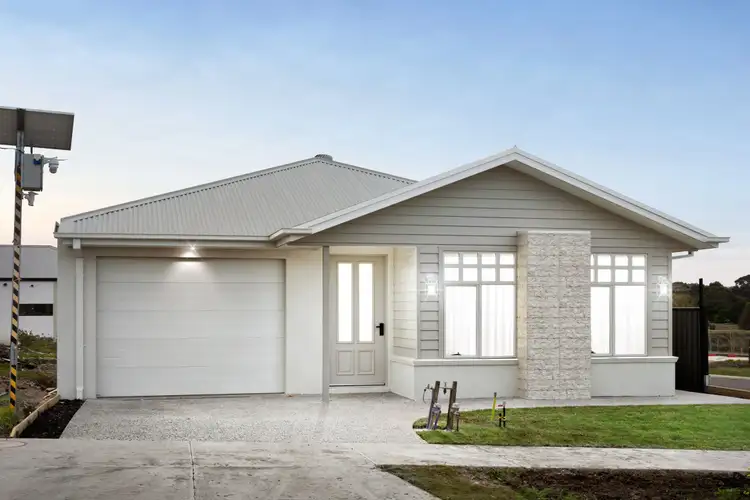 Second view of Homely house listing, 2 Rysa Road, Greenvale VIC 3059