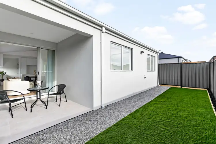 Sixth view of Homely house listing, 2 Rysa Road, Greenvale VIC 3059