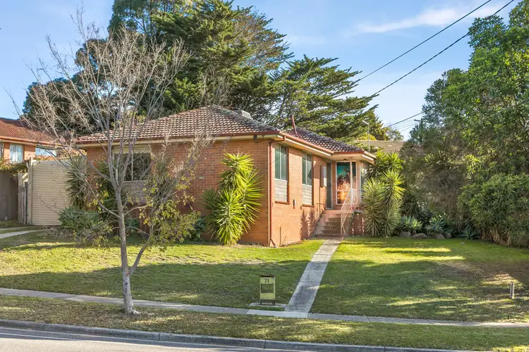 71 Erinbank Crescent, Westmeadows VIC 3049