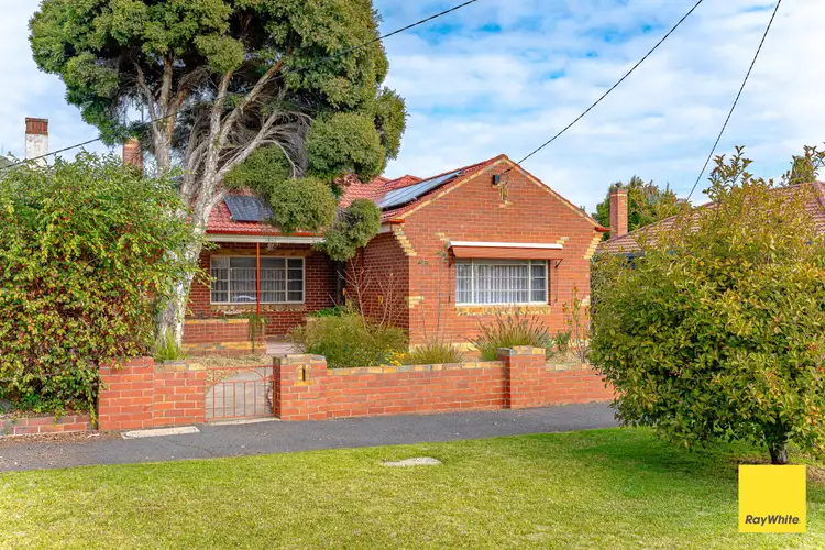 8 Ellis Street, Flora Hill VIC 3550
