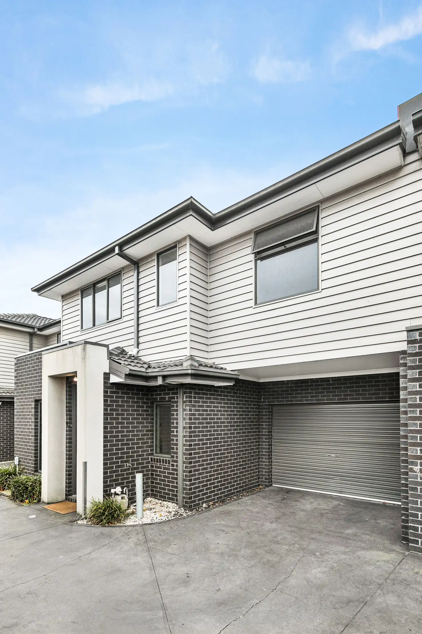 Main view of Homely townhouse listing, 2/880 Pascoe Vale Road, Glenroy VIC 3046