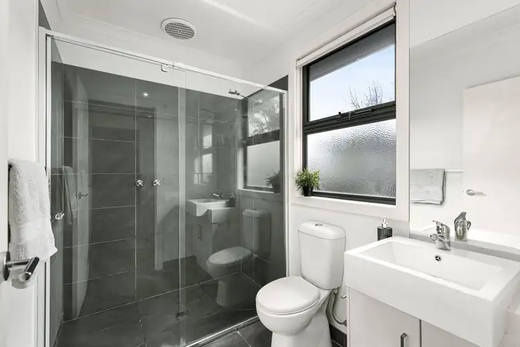 Fifth view of Homely townhouse listing, 2/880 Pascoe Vale Road, Glenroy VIC 3046