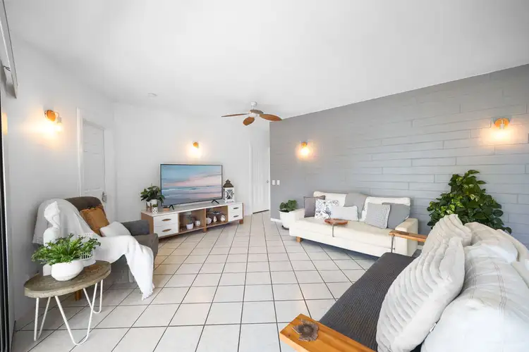 Fourth view of Homely unit listing, Unit  2/28 Victoria Terrace, Kings Beach QLD 4551