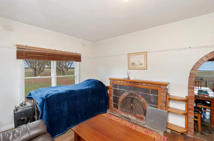 Fifth view of Homely house listing, 593 Hamilton Highway, Mortlake VIC 3272