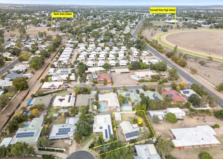 Second view of Homely house listing, 7 Crystal Court, Emerald QLD 4720