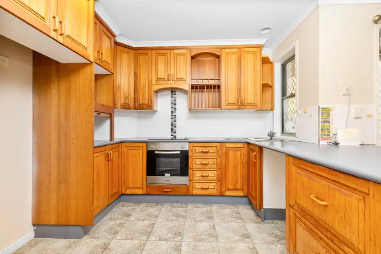 Fourth view of Homely house listing, 7 Crystal Court, Emerald QLD 4720