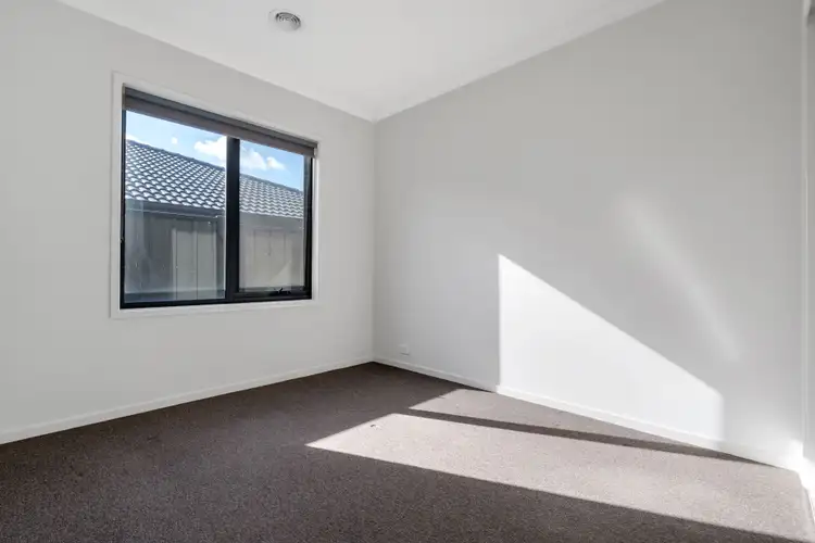 Fifth view of Homely house listing, 35 Versant Drive, Craigieburn VIC 3064