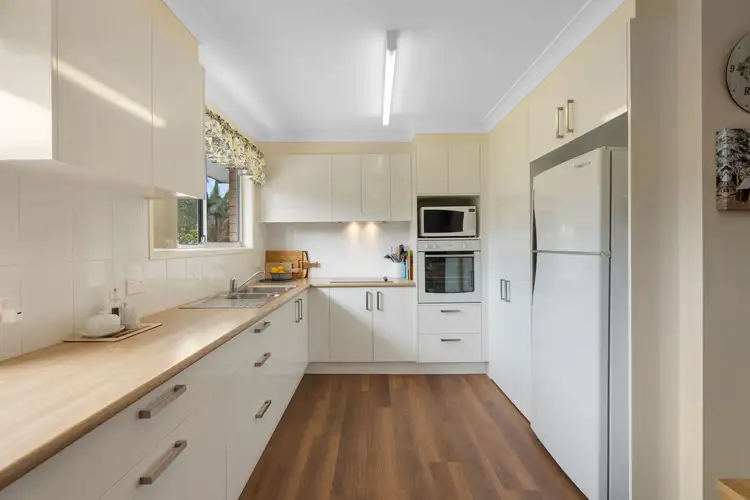 Fifth view of Homely house listing, 2 Cliff Court, Shailer Park QLD 4128