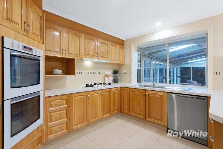 Sixth view of Homely house listing, 17 Cunningham Close, Aspendale Gardens VIC 3195