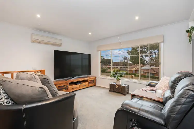 Third view of Homely house listing, 4 Rockview Court, Warrnambool VIC 3280