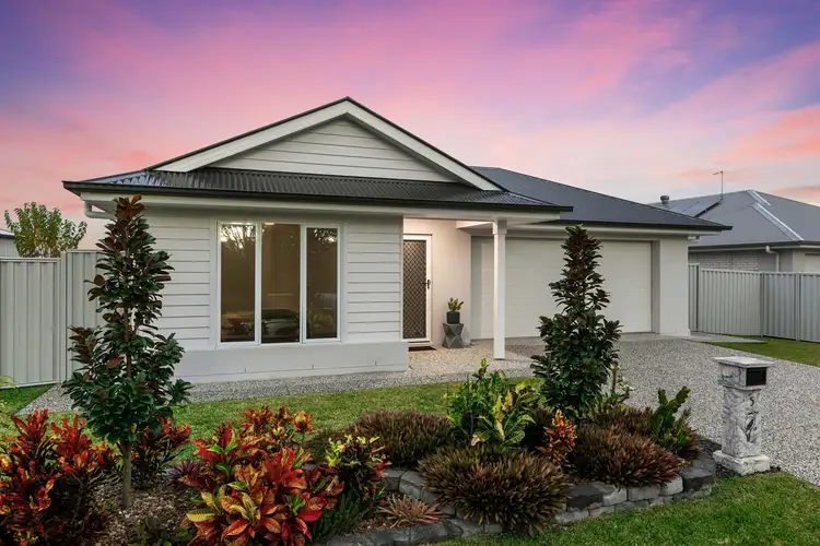 5 Waterside Way, Eli Waters QLD 4655
