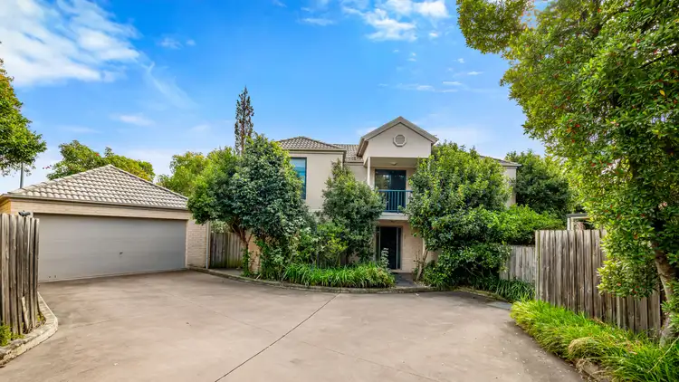 6 Coral Pea Court, Mount Annan NSW 2567