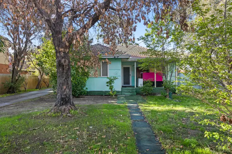 387 Belgravia Street, Cloverdale WA 6105