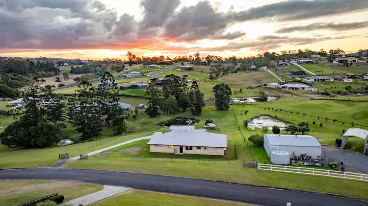 12 Billman Court, Chatsworth QLD 4570