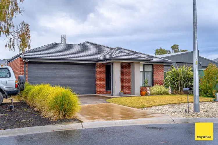 Main view of Homely house listing, 22 Clarcoll Crescent South, Kangaroo Flat VIC 3555