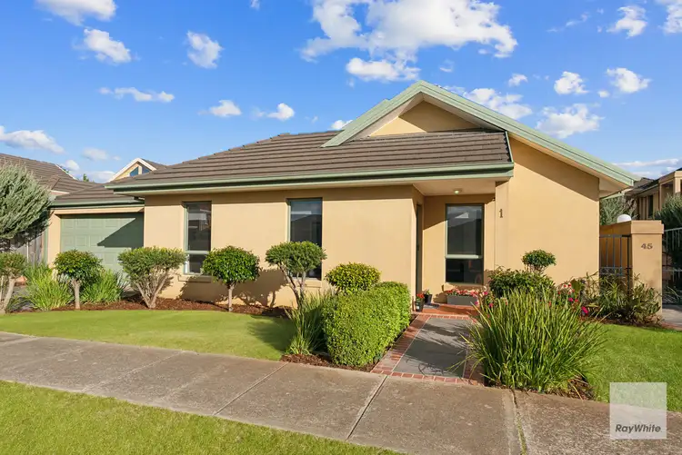 1/45 Wentworth Drive, Taylors Lakes VIC 3038