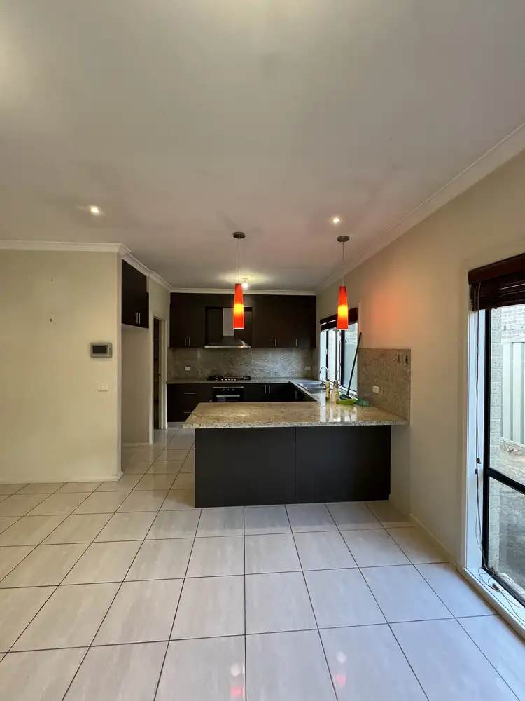Fifth view of Homely house listing, 33 Rutherglen Way, Caroline Springs VIC 3023