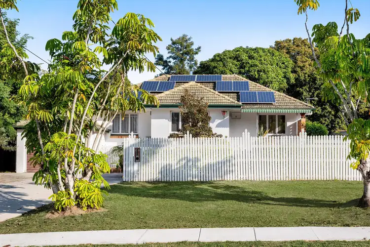 59 Sapphire Street, Holland Park QLD 4121