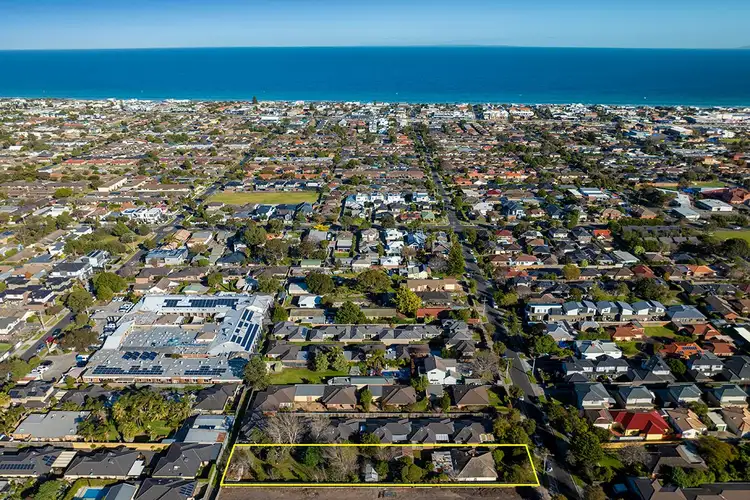 64 Golden Avenue, Bonbeach VIC 3196