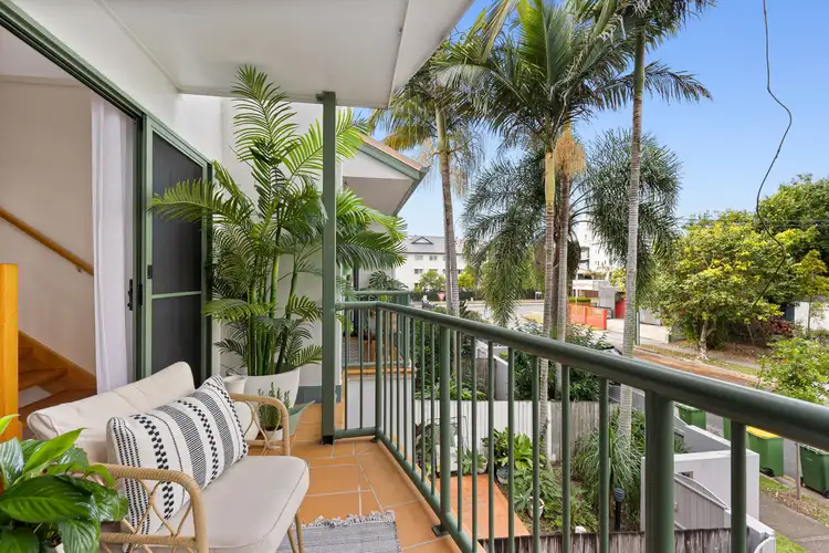 5/3-5 Bradford Street, Labrador QLD 4215