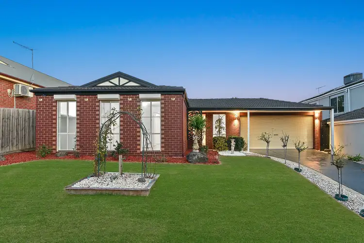 6 Mittagong Court, Berwick VIC 3806