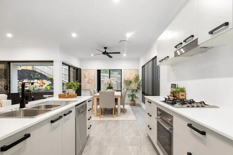 Second view of Homely house listing, 27 Centurion Circuit, Holmview QLD 4207